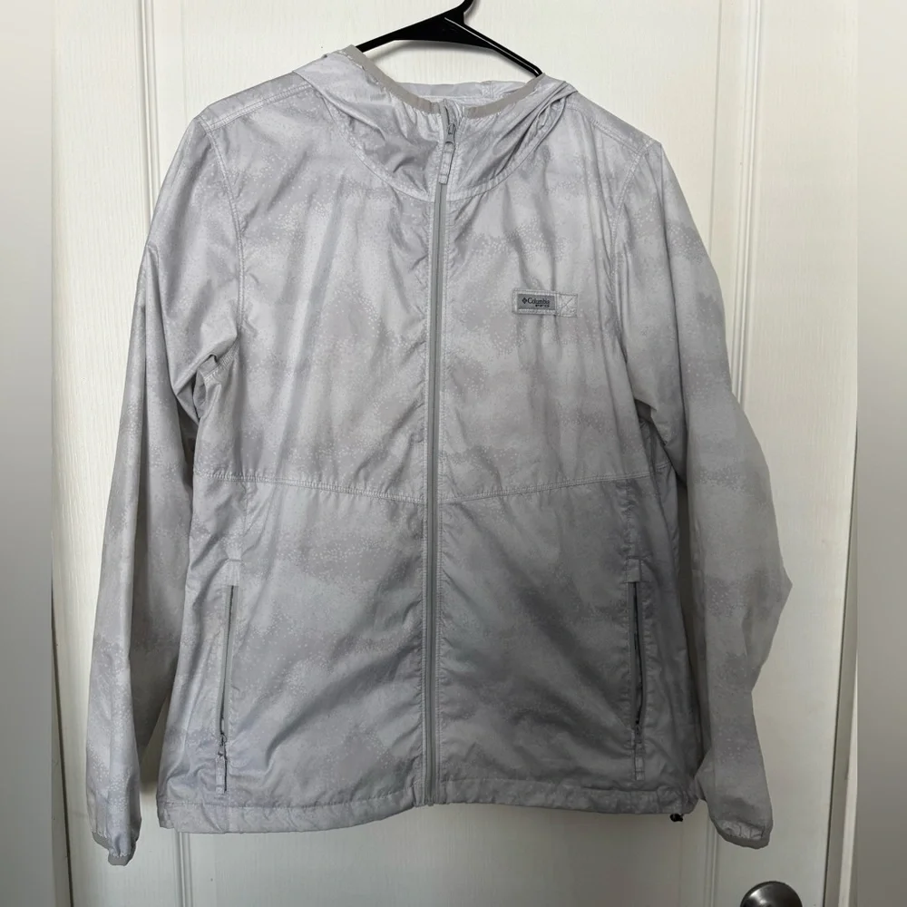 Columbia PFG Size Medium Gray & White Jacket - Picture 1 of 4